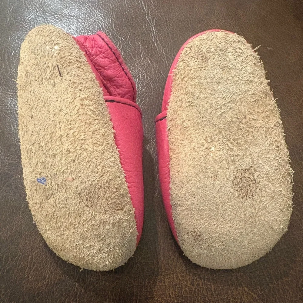 Kids Pink Leather Slip-On Shoes with Heart Patch